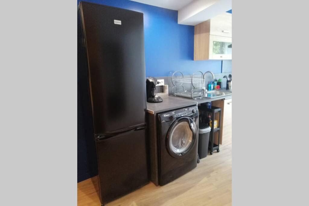 Charmant Appartement Avec Terrasse Pont-de-lʼIsère Esterno foto